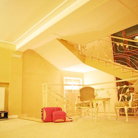 Hotel Villa Viktorija Баня Лука Екстериор снимка