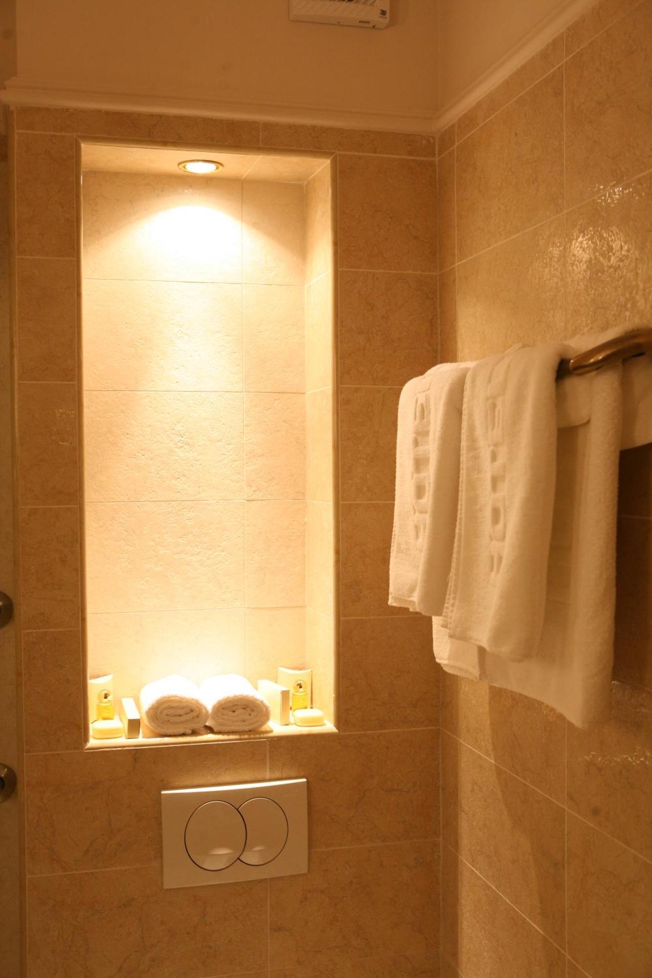 Hotel Villa Viktorija Баня Лука Екстериор снимка
