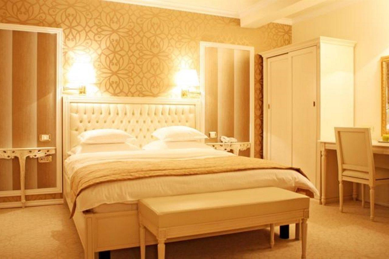 Hotel Villa Viktorija Баня Лука Екстериор снимка