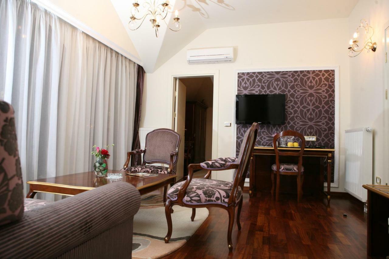 Hotel Villa Viktorija Баня Лука Екстериор снимка
